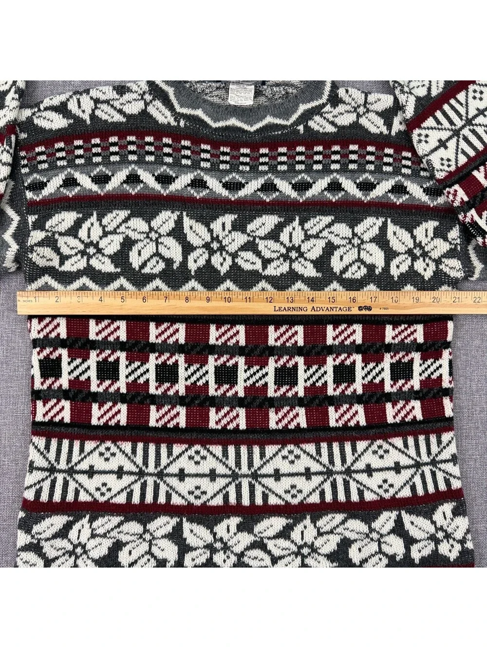 Vintage 80s 90s JG Browne Fair Isle Nordic Christmas Themed Sweater Size Medium